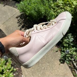 Veja *RARE* women’s pink leather sneakers size 9
